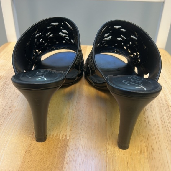 Brighton Revue Catch The Moon Black Leather Beaded Slip-On High Heel Sandals - Picture 4 of 11